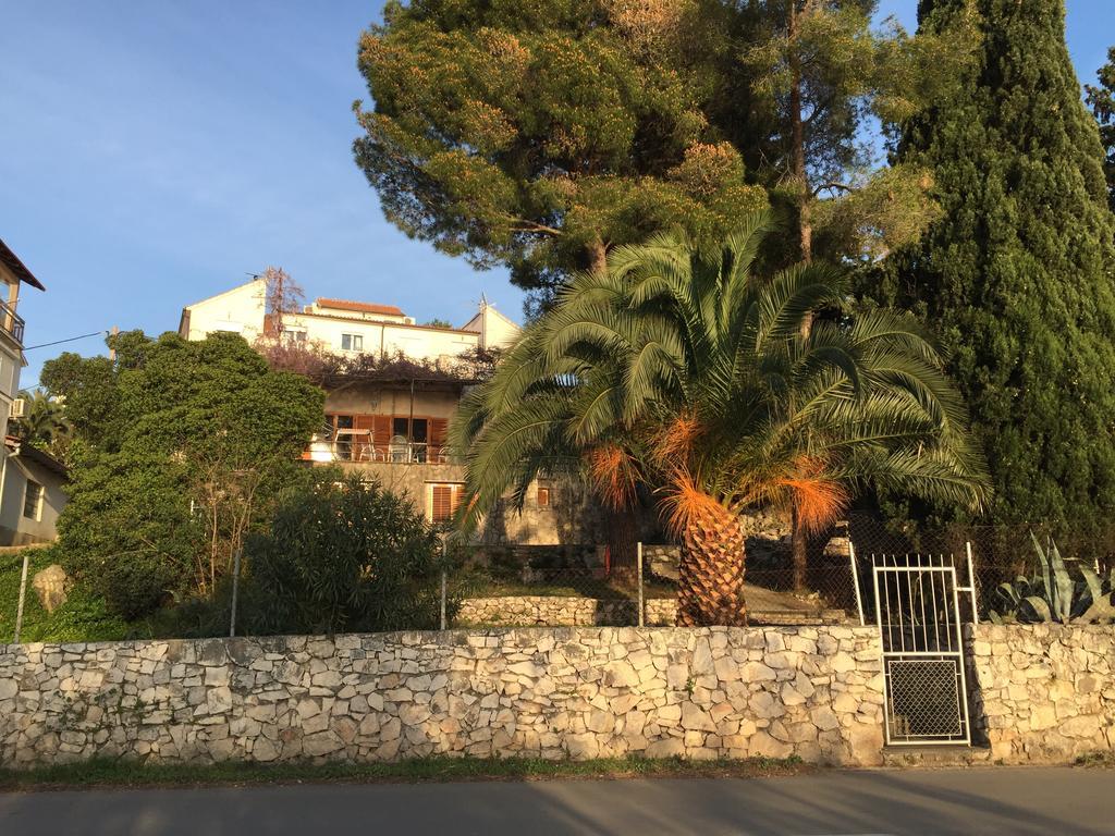 Apartamento Cozy Place On The Beach Trogir Exterior foto