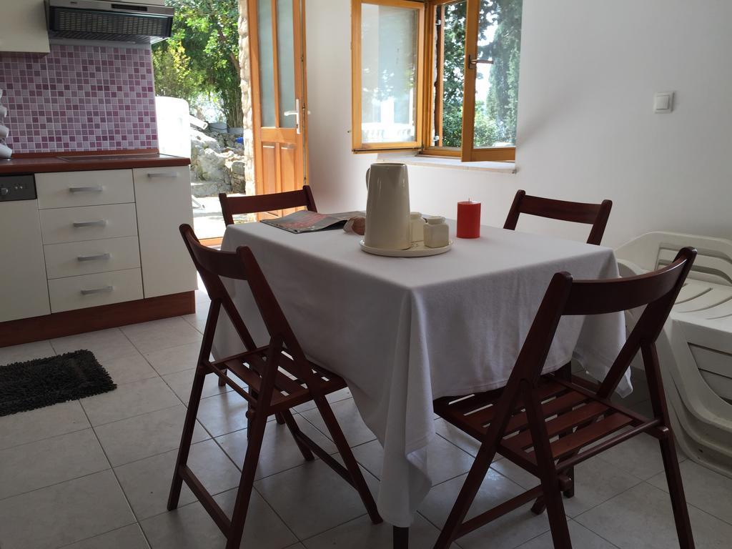Apartamento Cozy Place On The Beach Trogir Exterior foto